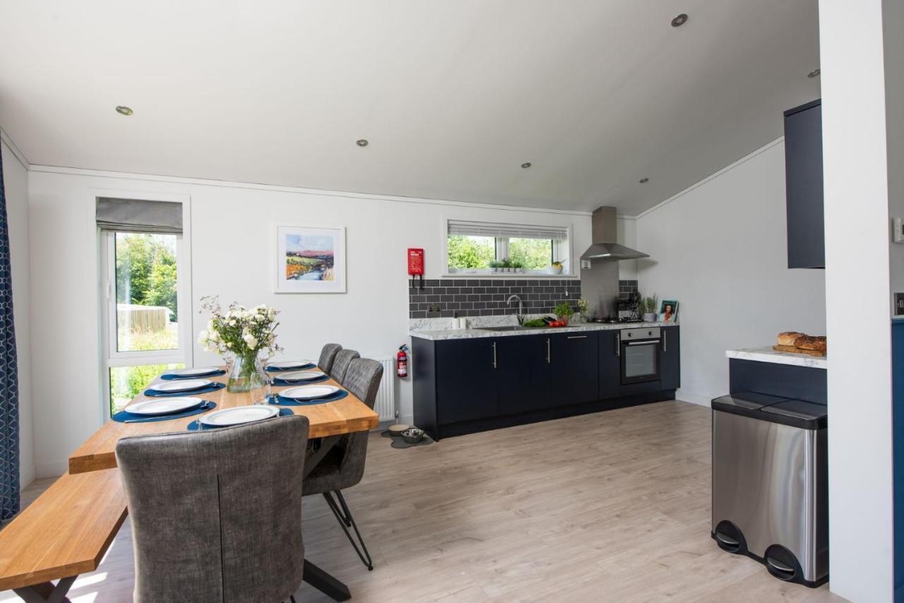 Buttercup Lodge, 33 Roadford Lake Lodges Lifton Esterno foto