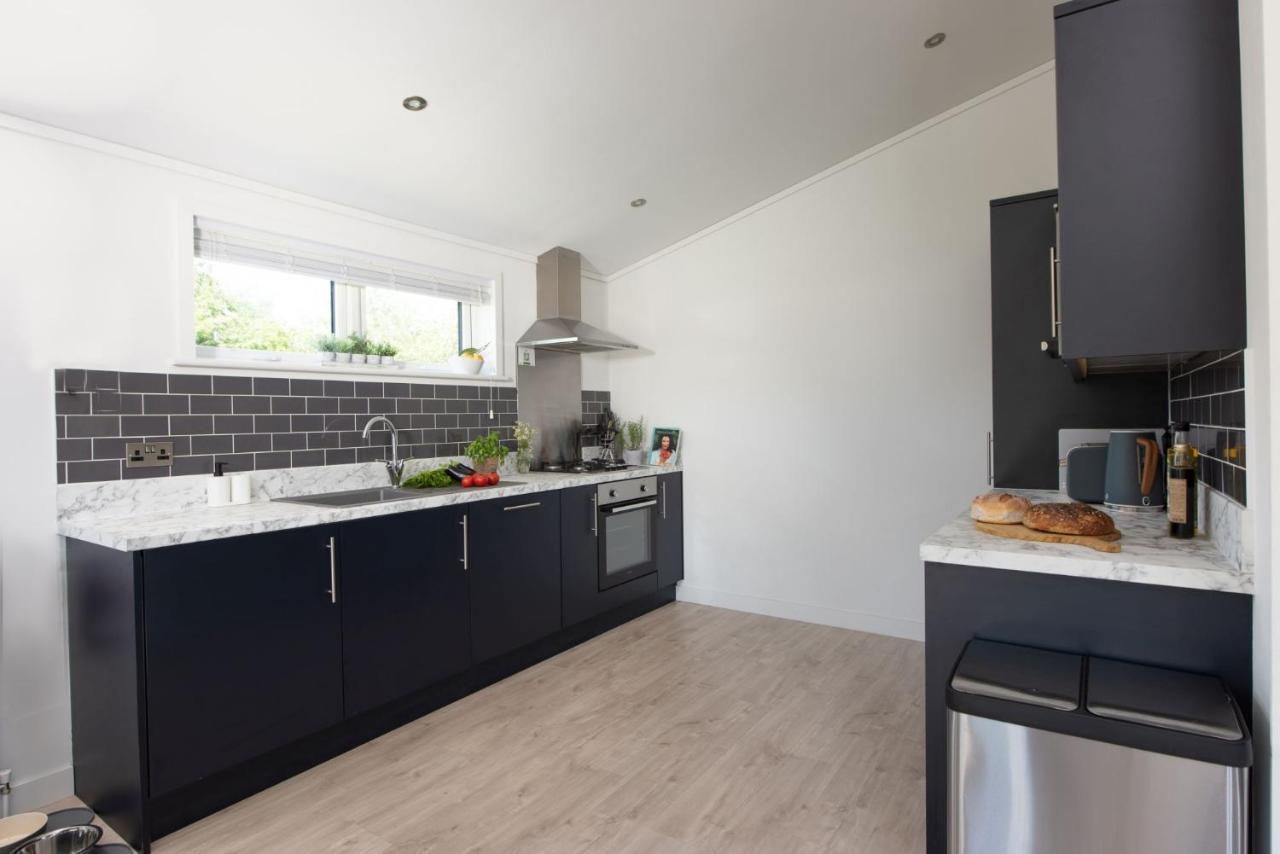 Buttercup Lodge, 33 Roadford Lake Lodges Lifton Esterno foto