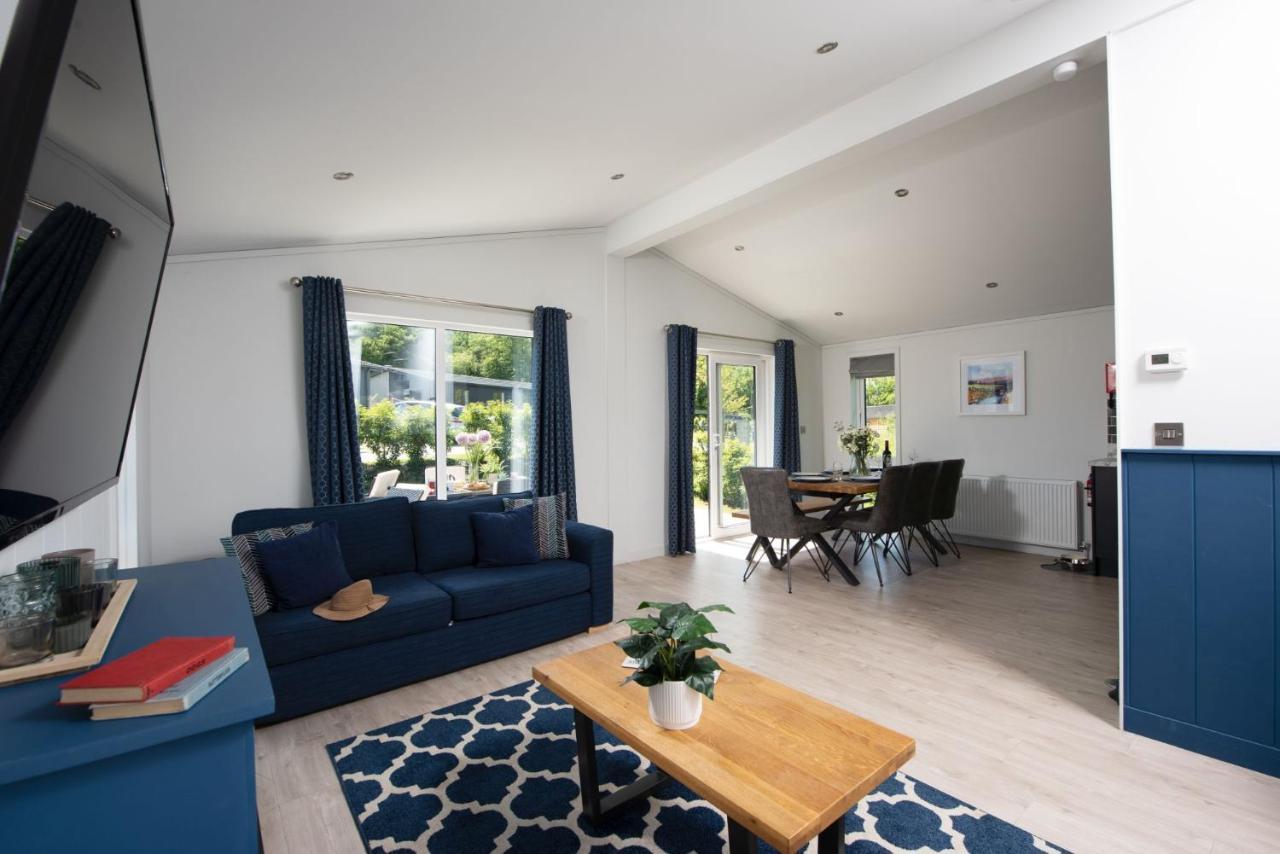 Buttercup Lodge, 33 Roadford Lake Lodges Lifton Esterno foto