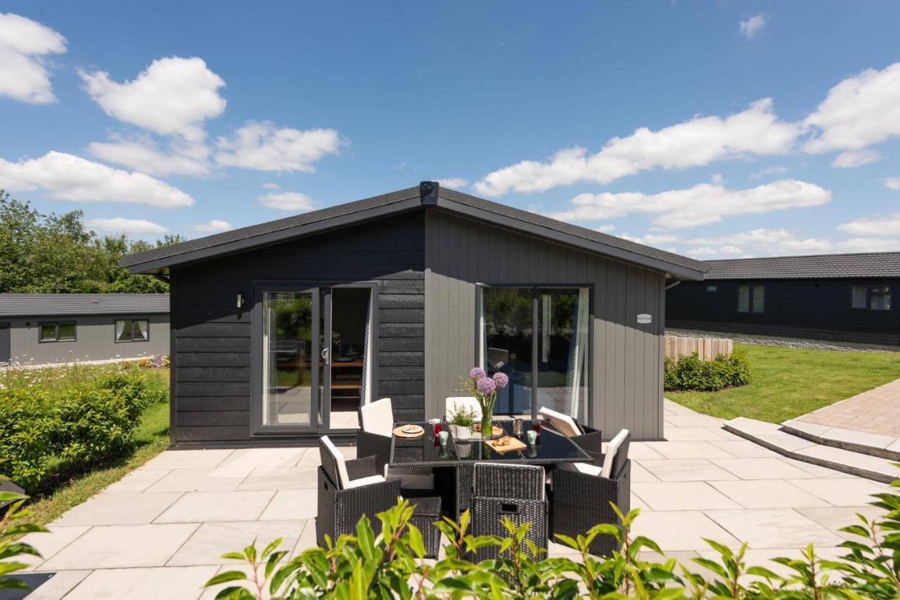 Buttercup Lodge, 33 Roadford Lake Lodges Lifton Esterno foto
