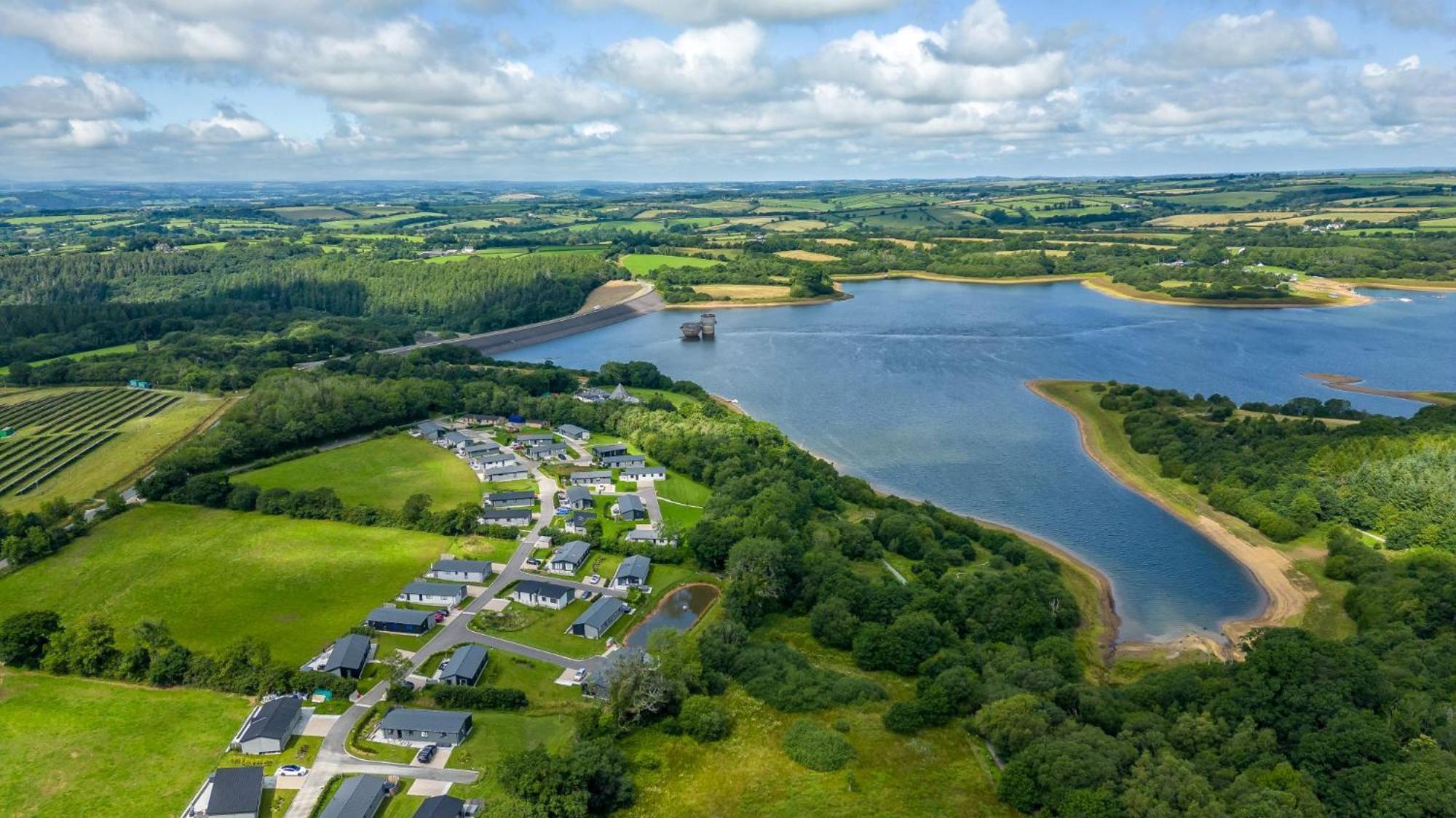Buttercup Lodge, 33 Roadford Lake Lodges Lifton Esterno foto
