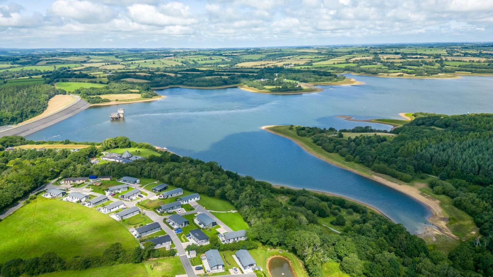 Buttercup Lodge, 33 Roadford Lake Lodges Lifton Esterno foto